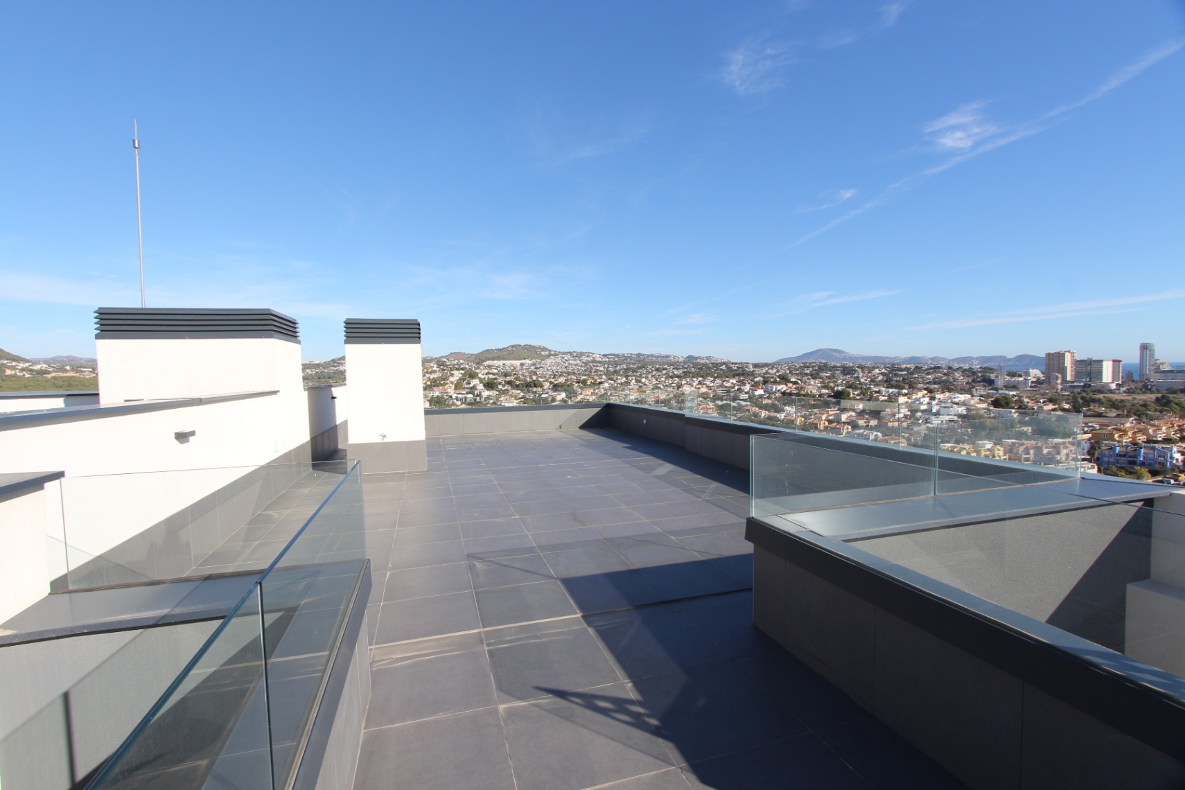BRAND NEW PENTHOUSE IN CALPE FOR SALE, WITH PANORAMIC VIEWS