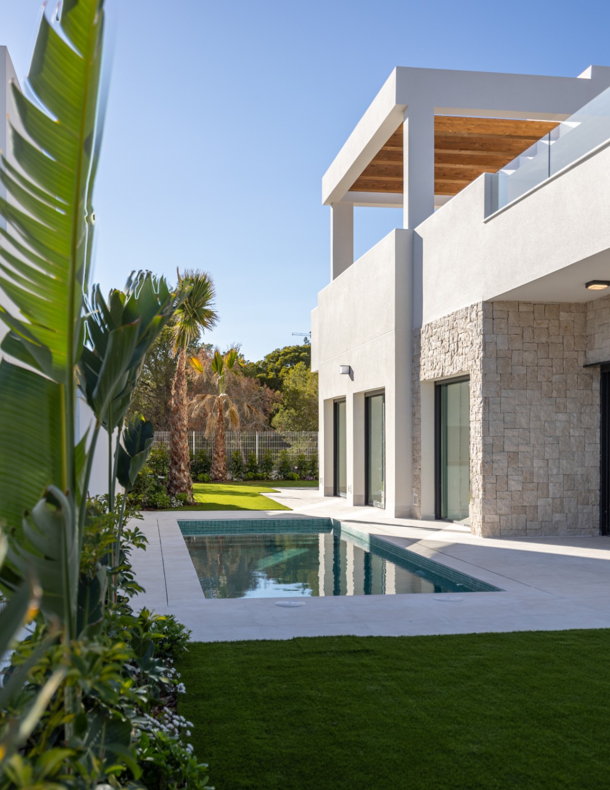 COMPLEX OF 12 LUXURY VILLAS IN FINESTRAT