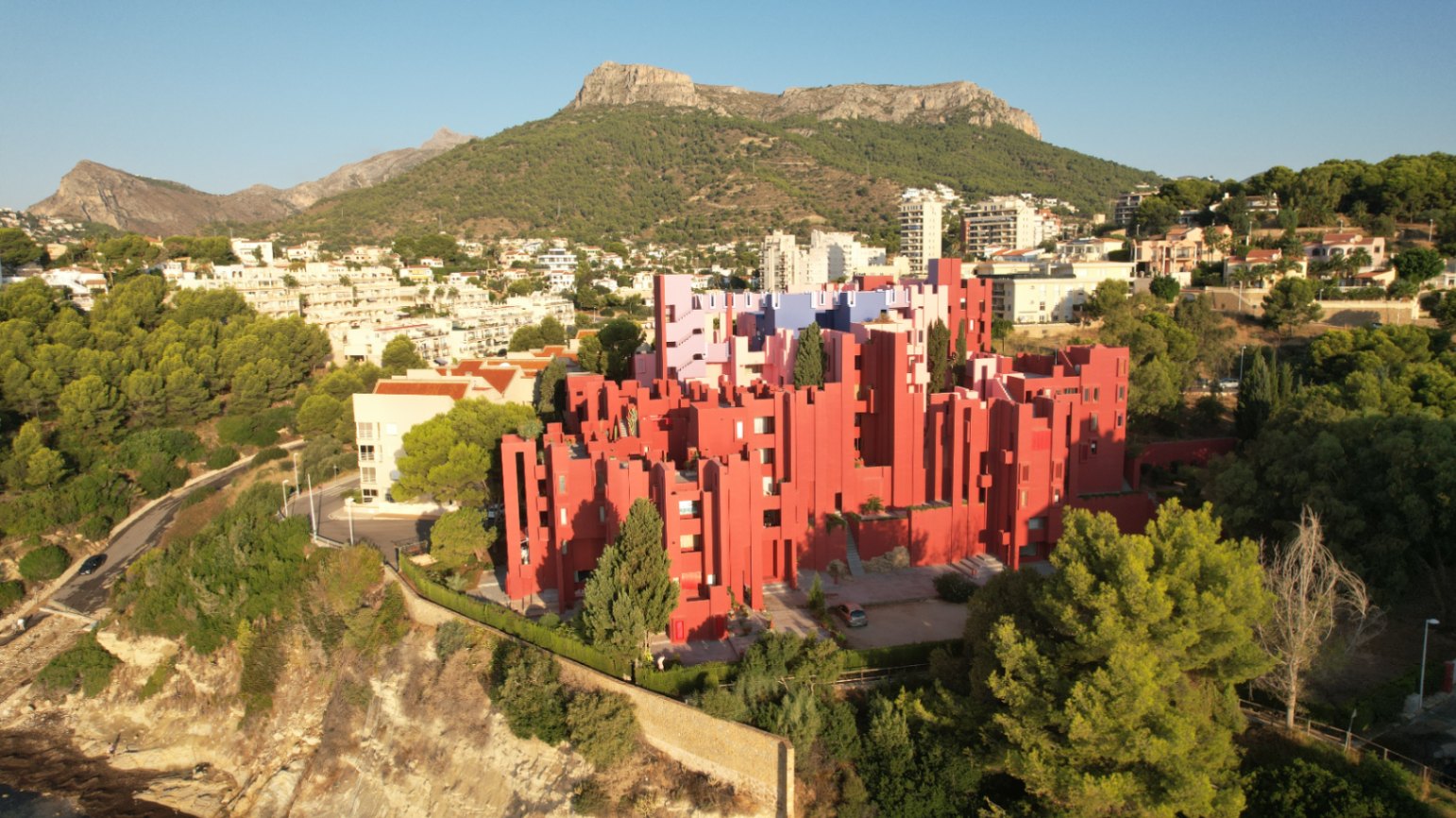APARTMENT FOR SALE IN THE FAMOUS RED WALL BUILDING DESIGNED BY RICARDO BOFILL