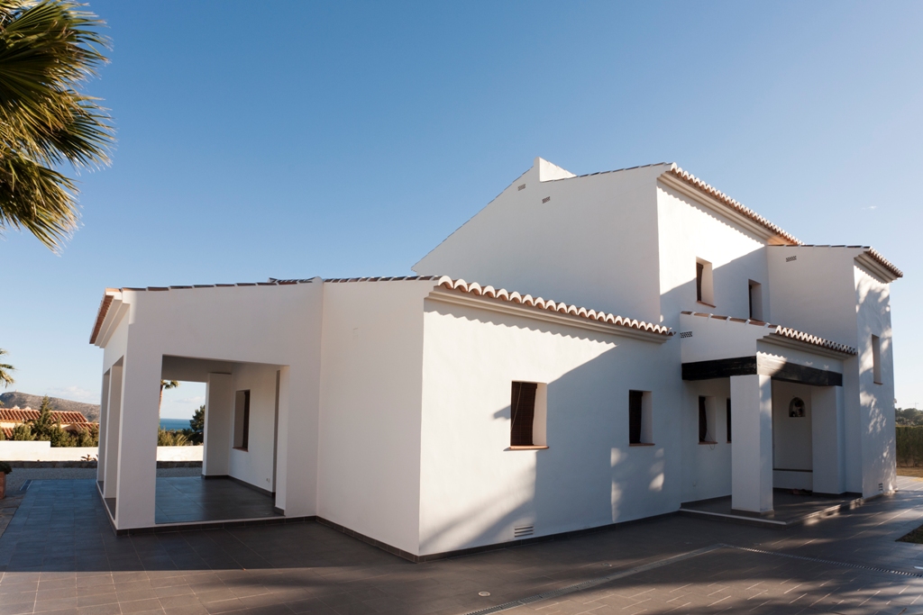 Beautiful Mediterranean-style villa with views in Moraira for sale