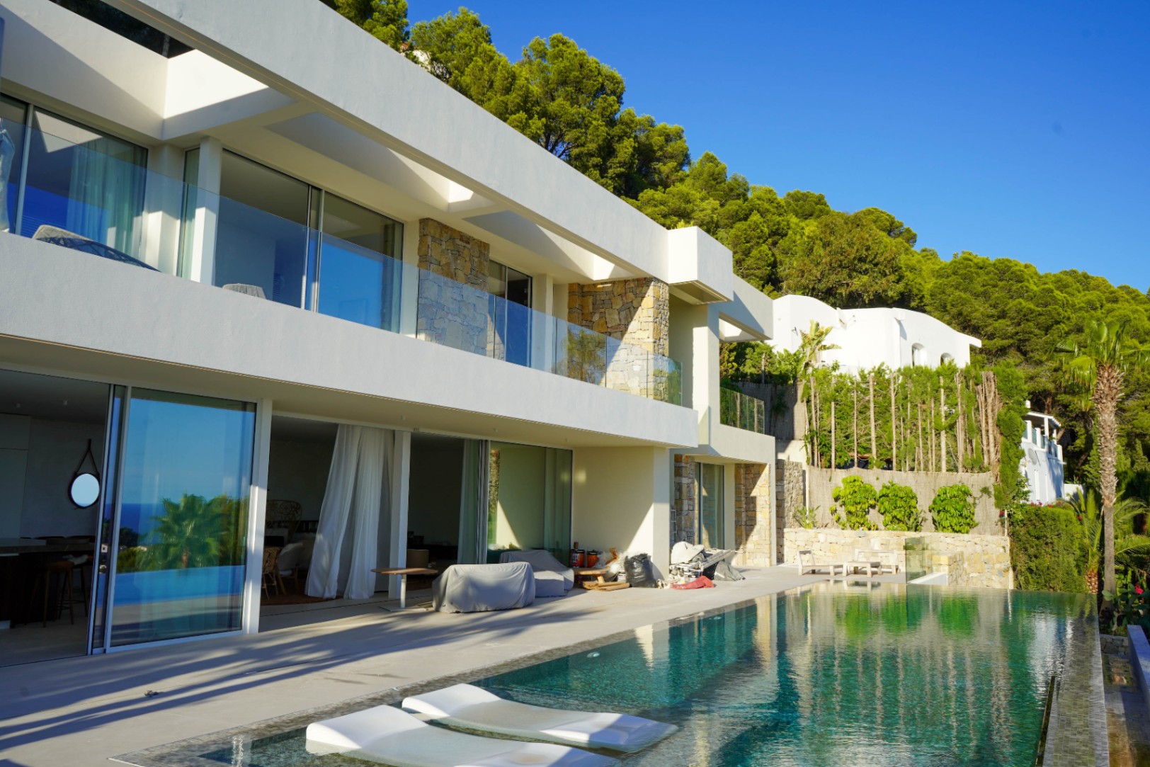 SPECTACULAR VILLA WITH ALL THE LUXURIES BUILT AND SOLD BY GH COSTA BLANCA
