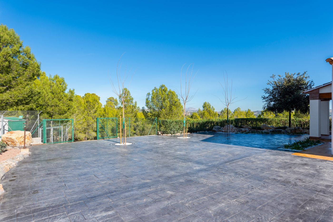 BEAUTIFUL MODERN FINCA WITH PANORAMIC VIEWS FOR SALE IN CALPE