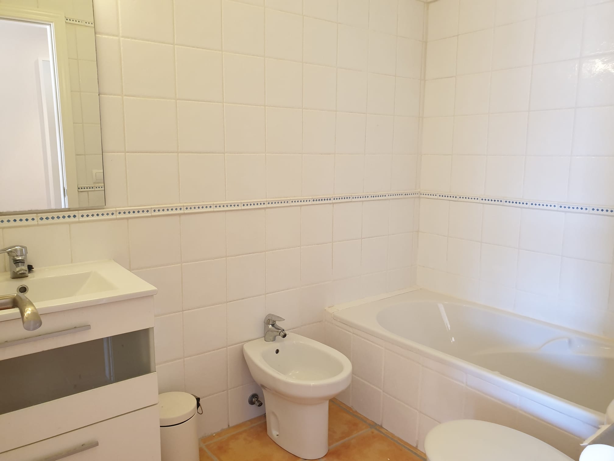 COSY TOWNHOUSE FOR SALE IN ALCALALI