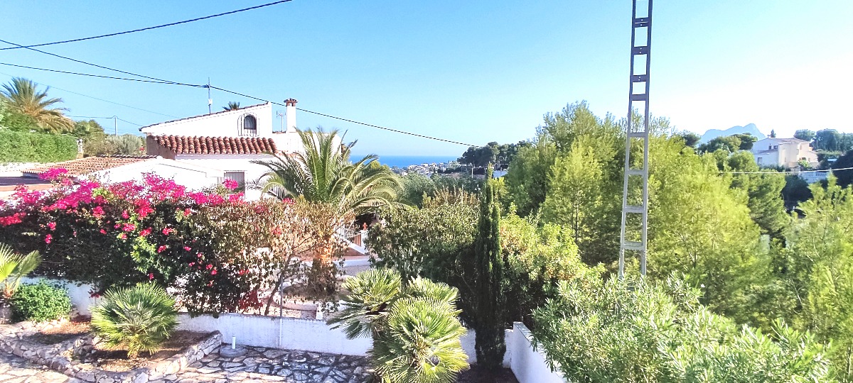 VILLA WITH SEA VIEWS AND CLOSE TO THE BEACH IN BENISSA
