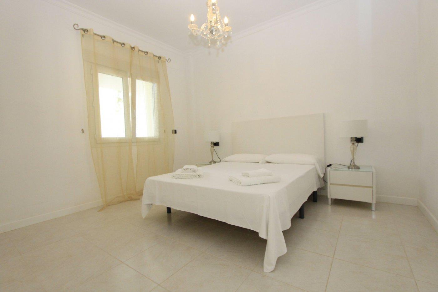 Mooi appartement met 2 slaapkamers in een wooncomplex met zwembad in Benissa