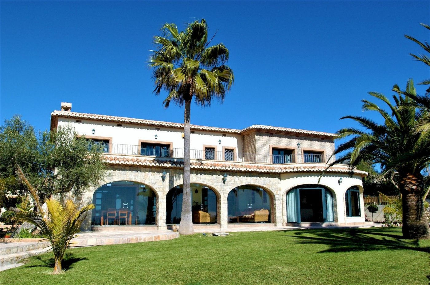 Belle villa unique de style méditerranéen à Moraira avec vue sur la mer