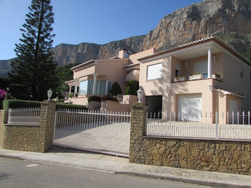 Villa de style méditerranéen à Montgo