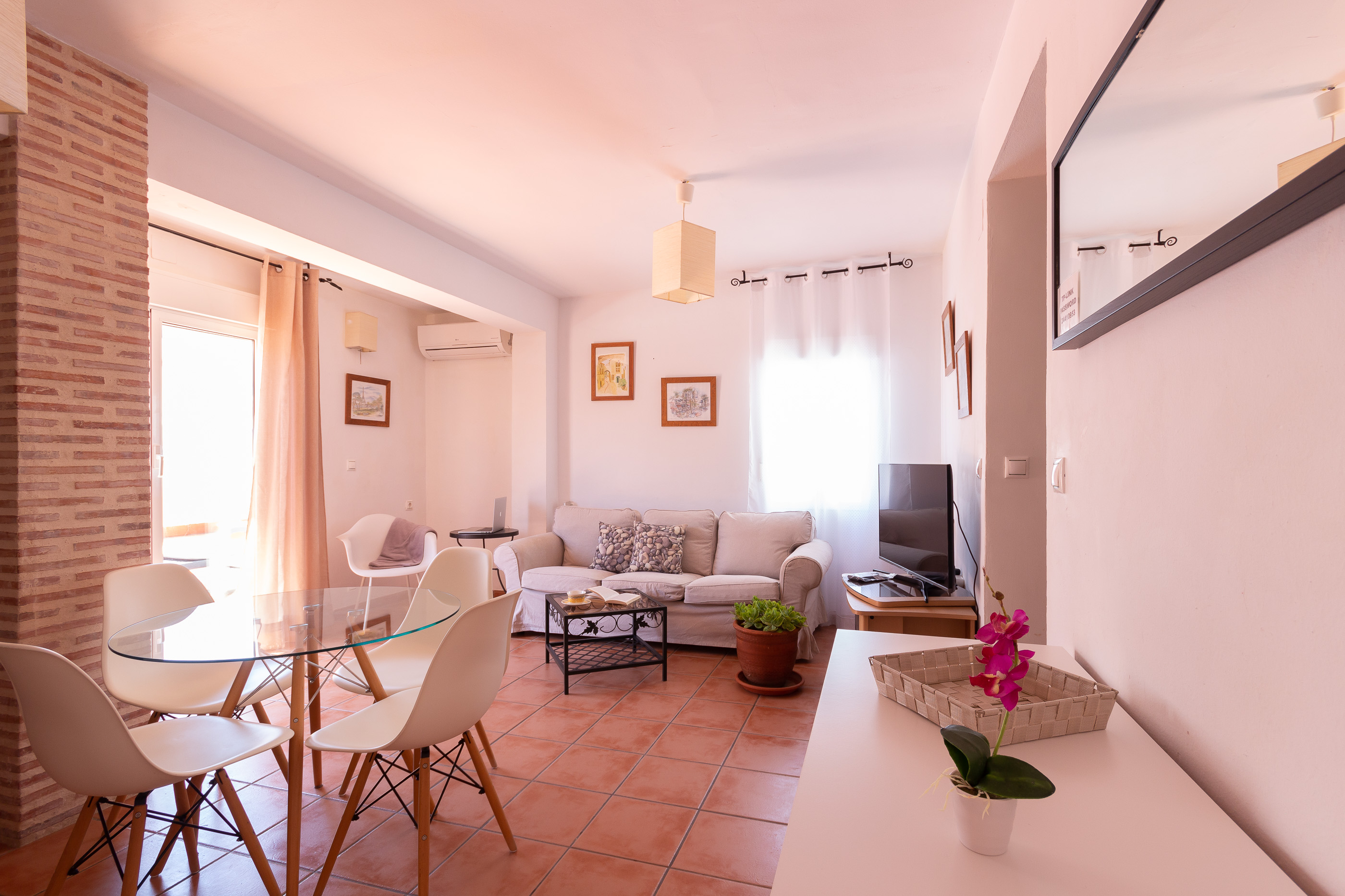 OPPORTUNITY TO ACQUIRE THIS PENTHOUSE IN THE CENTER OF CALPE WITH 2 BEDROOMS
