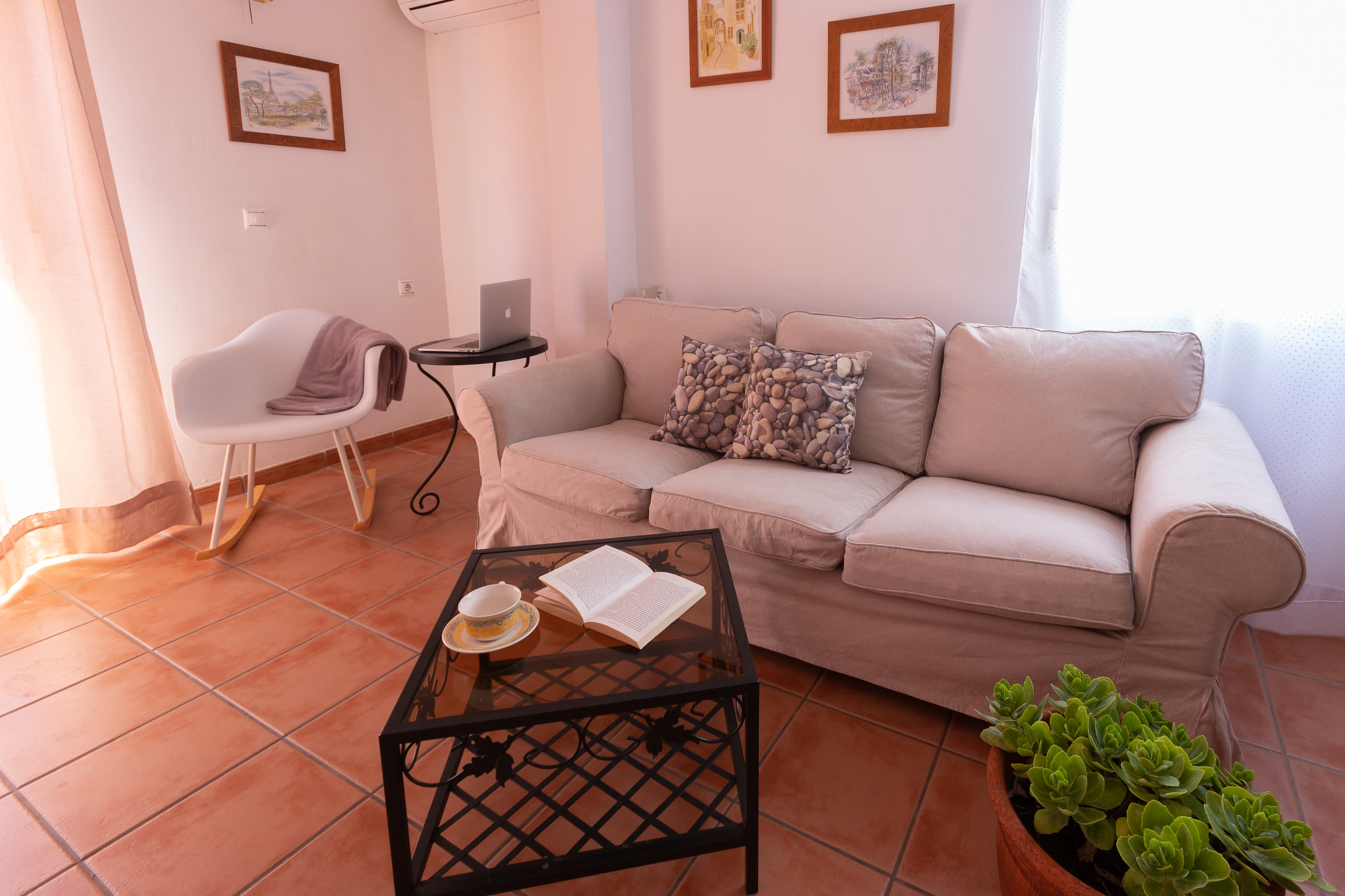 OPPORTUNITY TO ACQUIRE THIS PENTHOUSE IN THE CENTER OF CALPE WITH 2 BEDROOMS