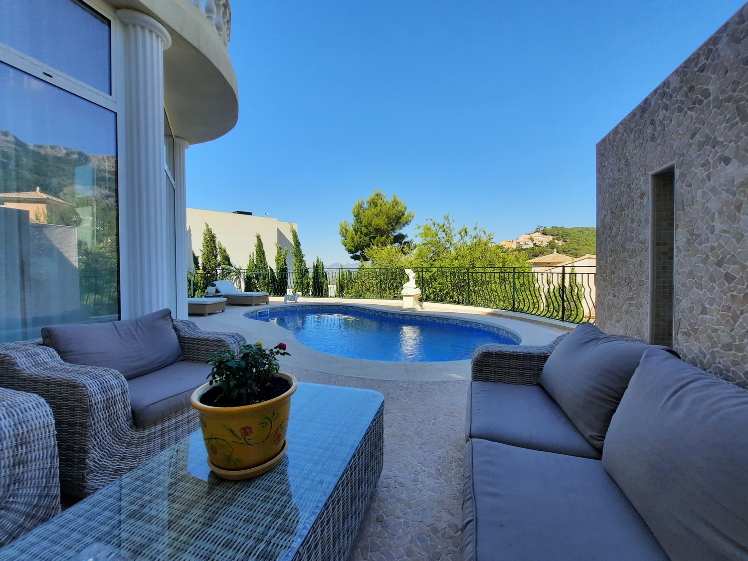 Villa in mediterrane stijl met panoramisch uitzicht in Altea