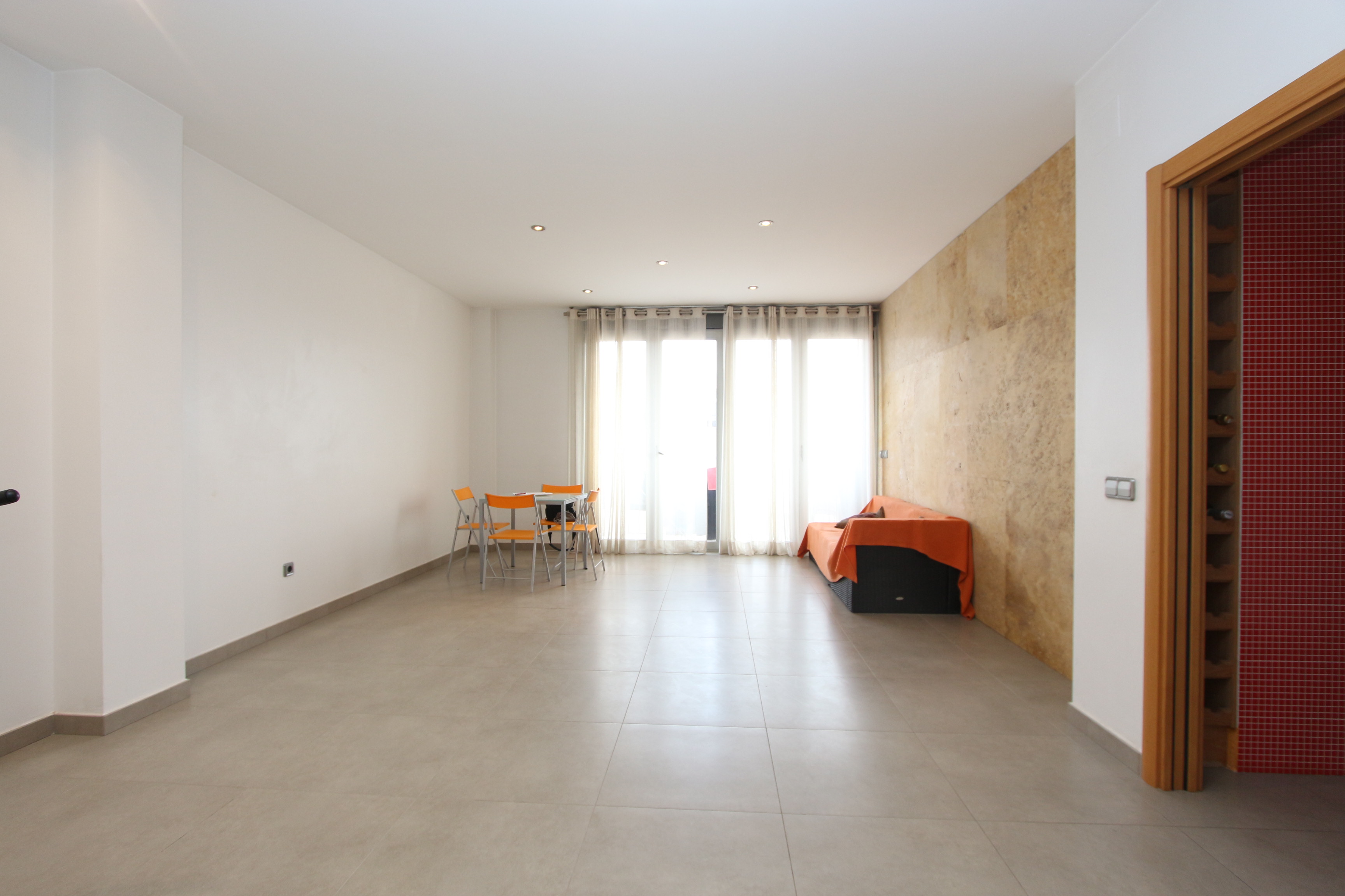 SPACIOUS APARTMENT FOR SALE OF 135 M2, CENTRAL IN TEULADA