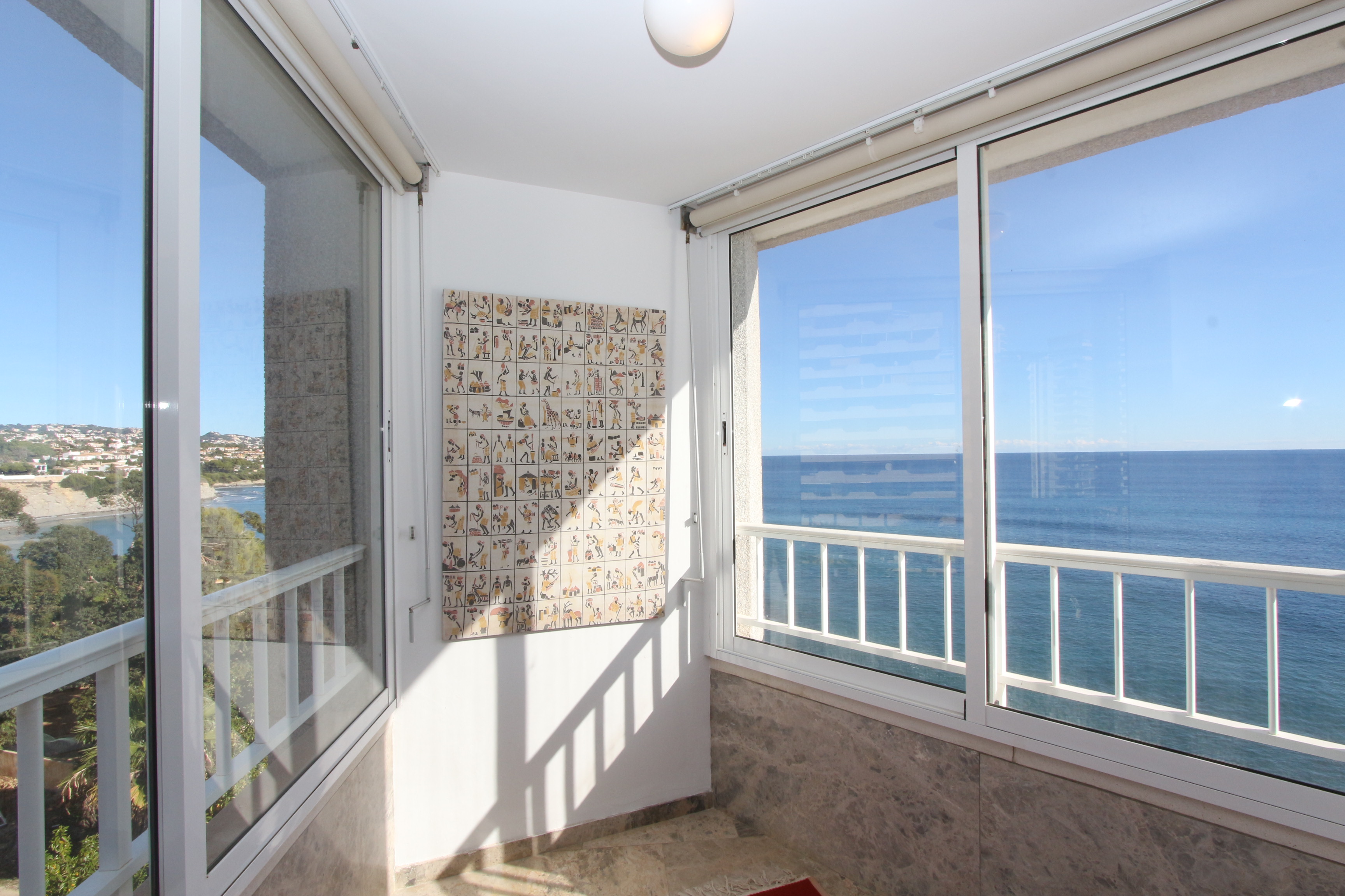 THE BEST LOCATION! PENTHOUSE WITH PANORAMIC SEA VIEWS