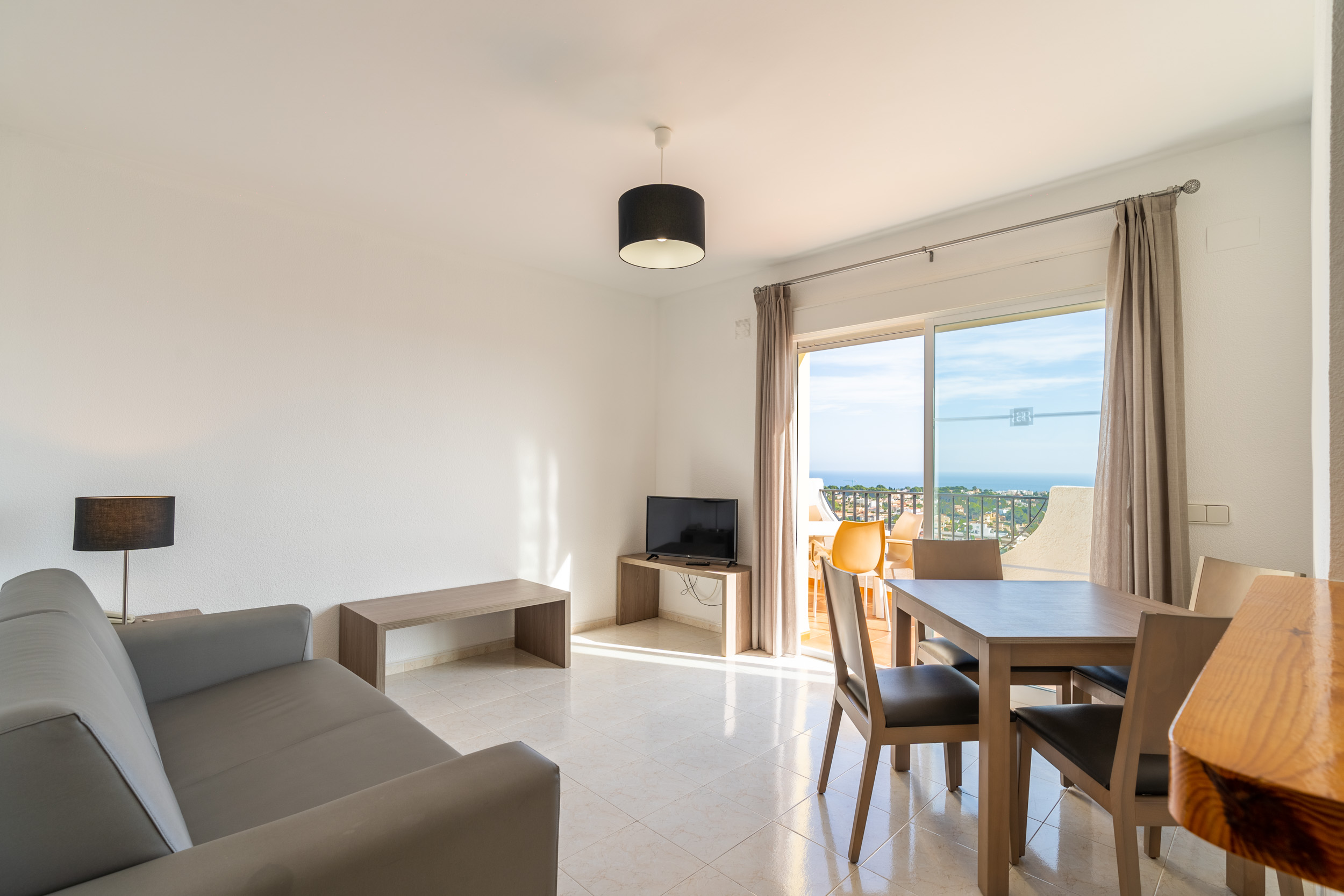 OPPORTUNITY!! APARTMENT FOR SALE WITH PANORAMIC SEA VIEWS IN CALPE