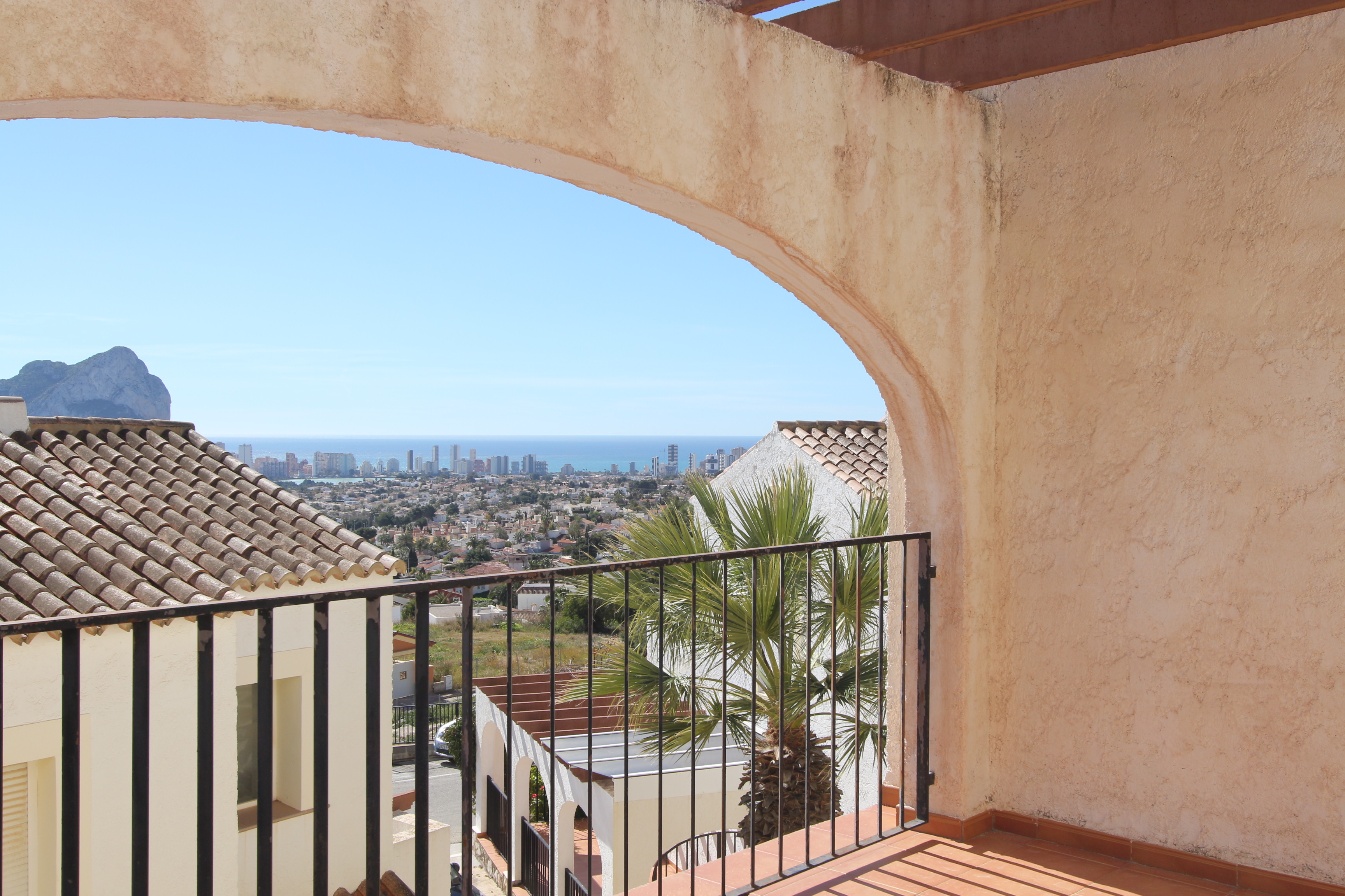 OPPORTUNITY!! FOR SALE TOWNHOUSE WITH SEA VIEWS IN CALPE