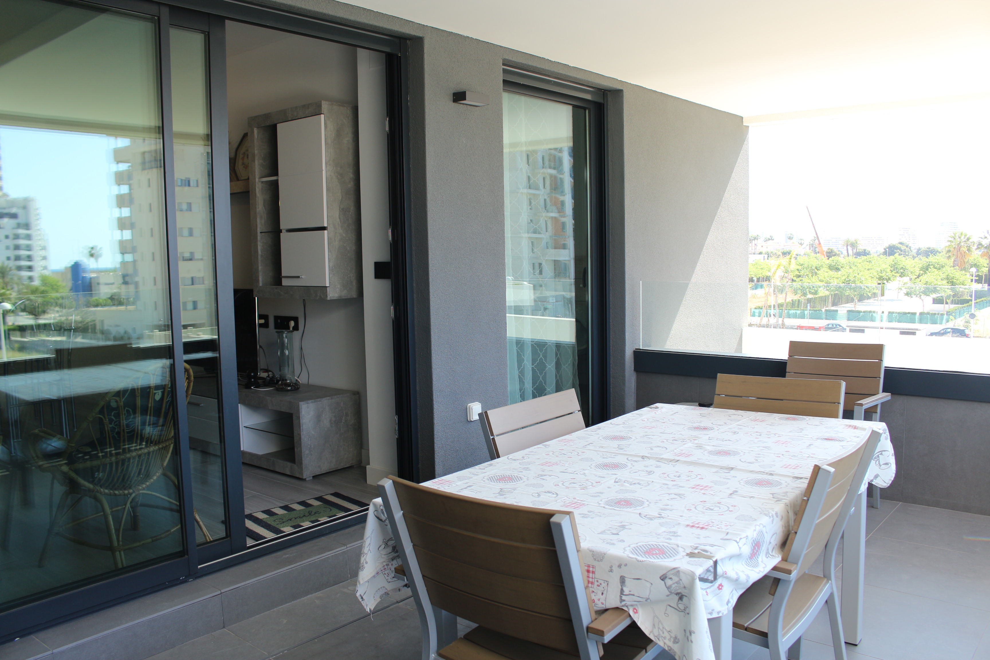 NEW APARTMENT FOR SALE IN CALPE, 3 BEDROOMS, RESIDENTIAL WITH LARGE GARDEN AREAS.