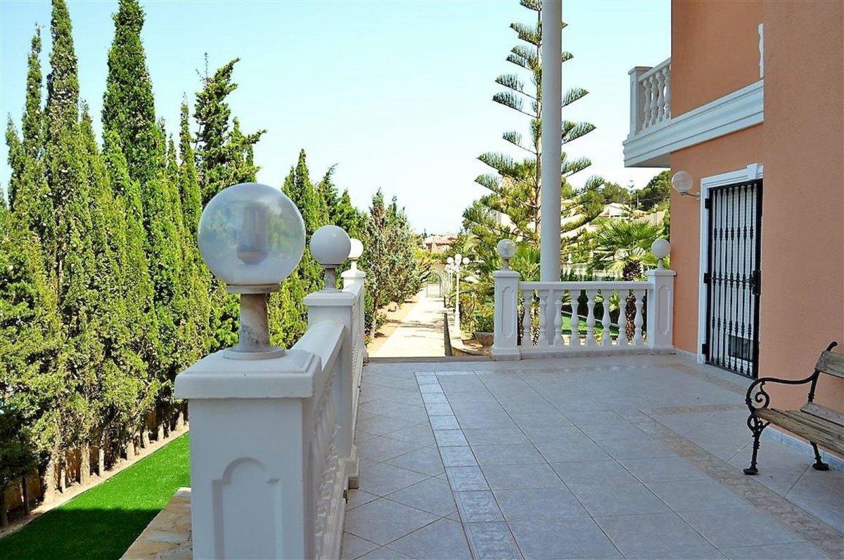 Luxe villa met panoramisch uitzicht